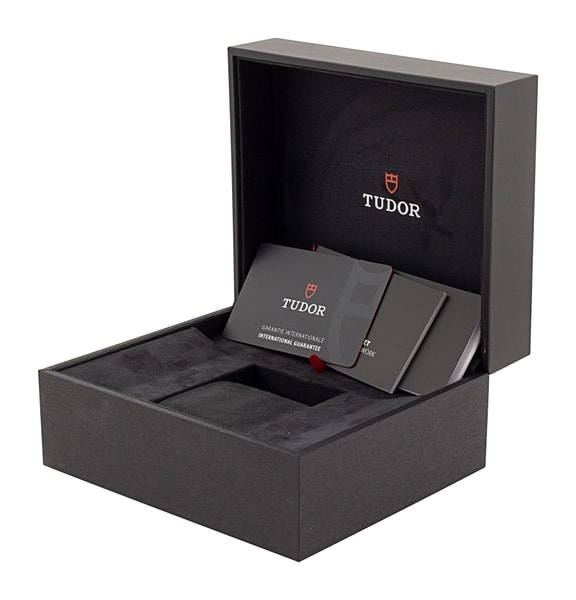 Tudor Royal M28603-0003